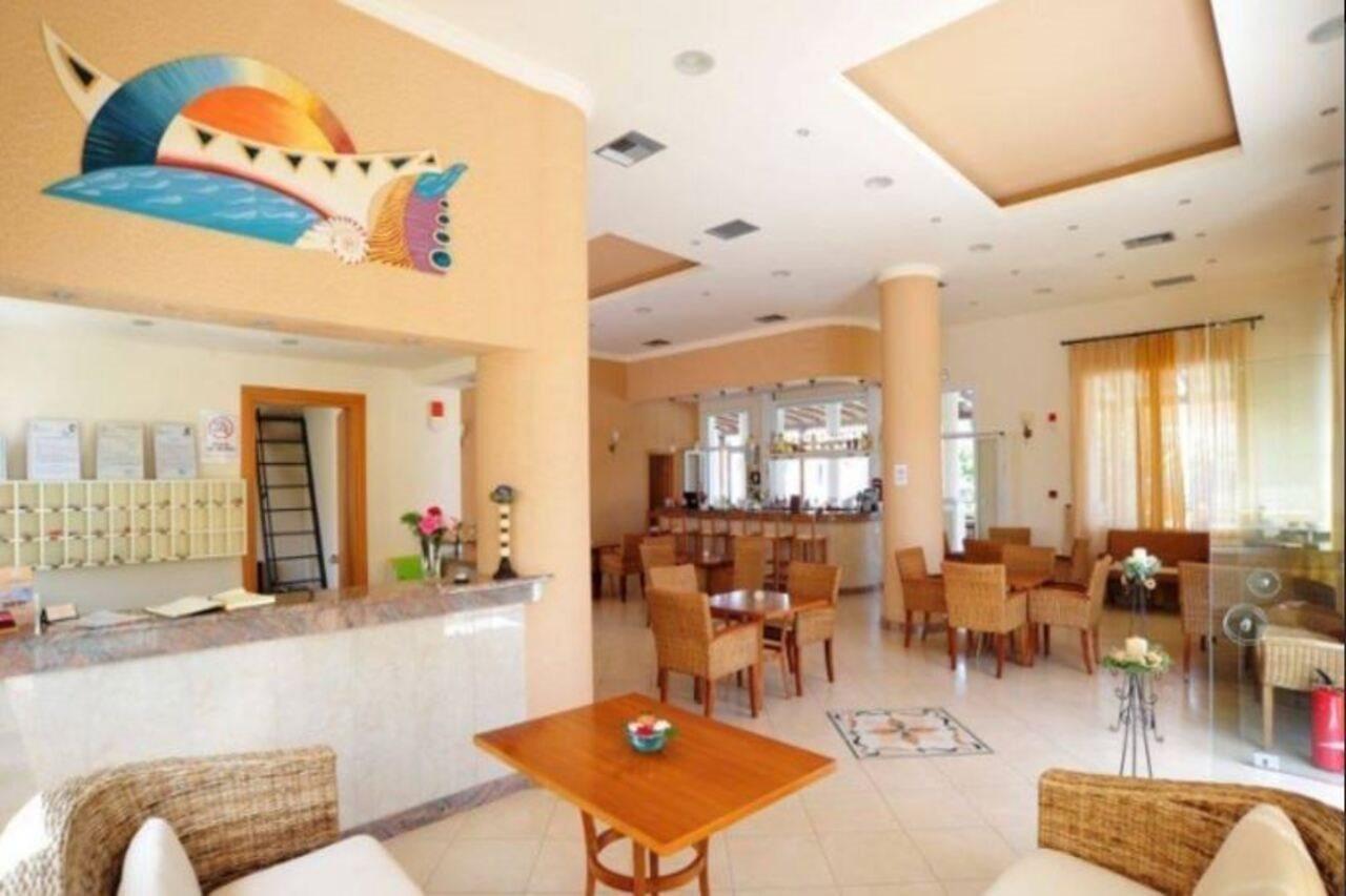 Thinalos Aparthotel Acharavi  Exterior photo